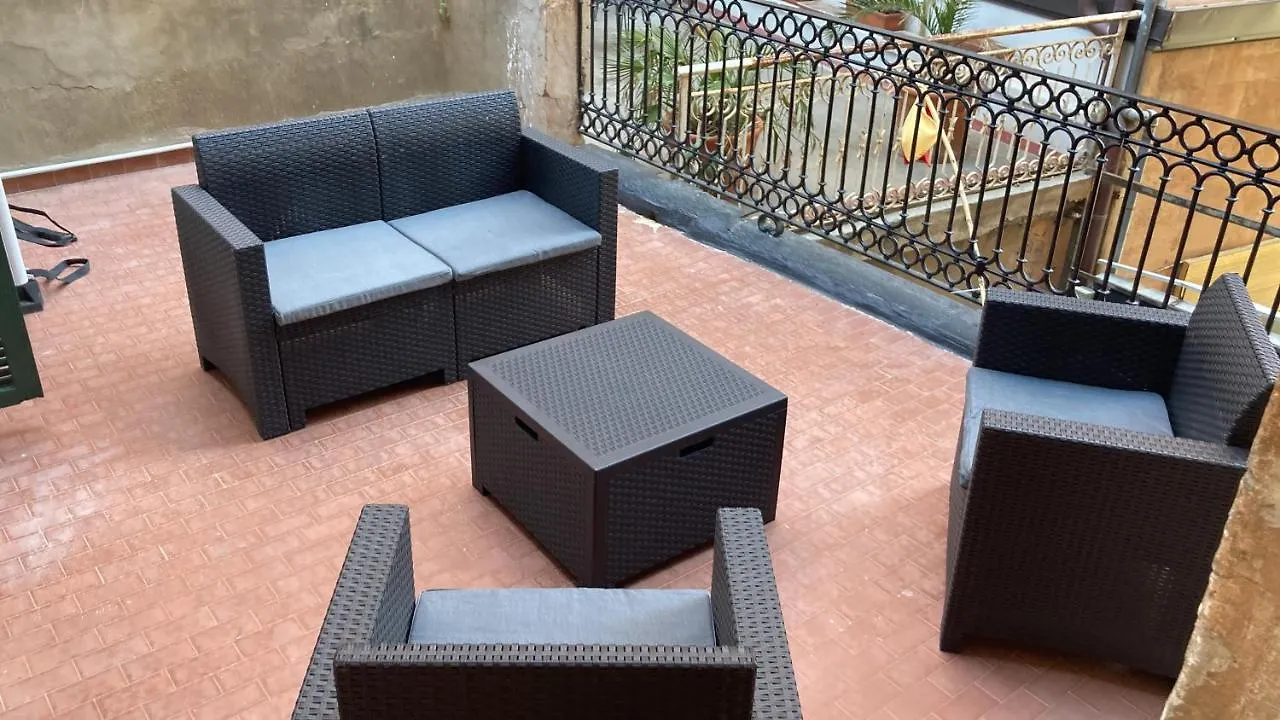 Hotel Archivolto Del Teatro à Albenga 0*,  Italie