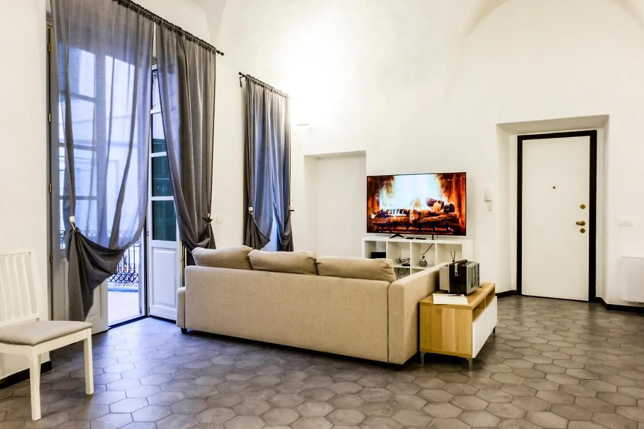 Maison d'hôtes Hotel Archivolto Del Teatro à Albenga Italie