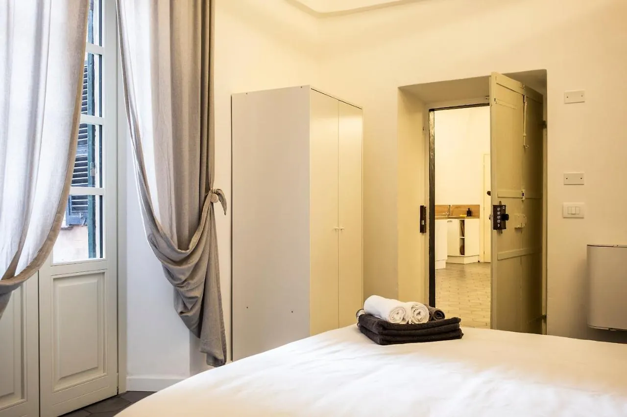 Hotel Archivolto Del Teatro à Albenga 0*,  Italie