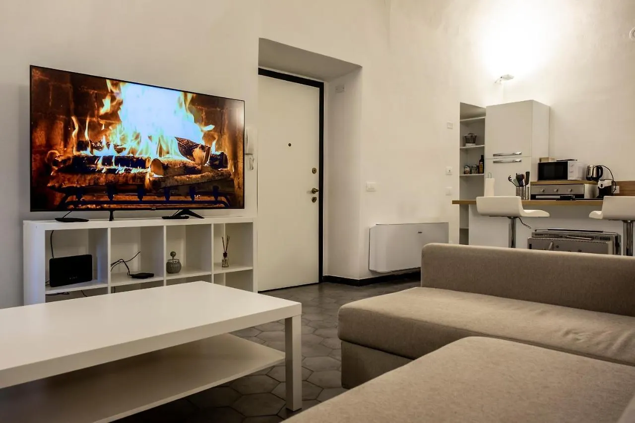 Hotel Archivolto Del Teatro à Albenga Maison d'hôtes