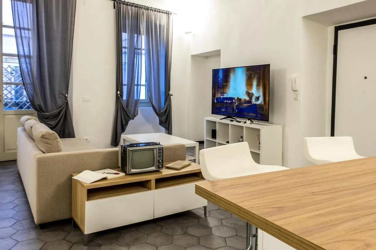 Hotel Archivolto Del Teatro à Albenga Italie