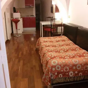 https://carafa-di-maddaloni.hotels-amalfi.com