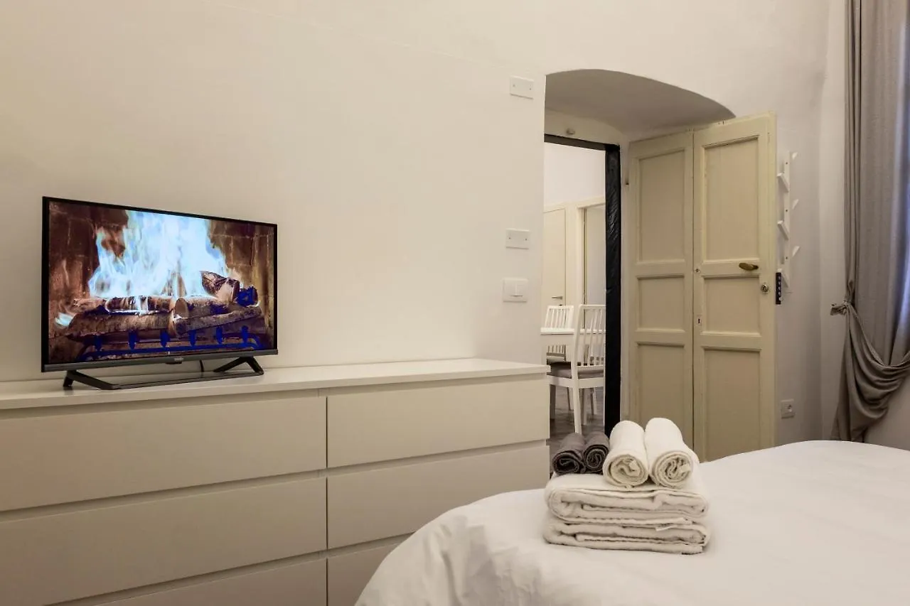 Guest house Archivolto Del Teatro Hotel Albenga